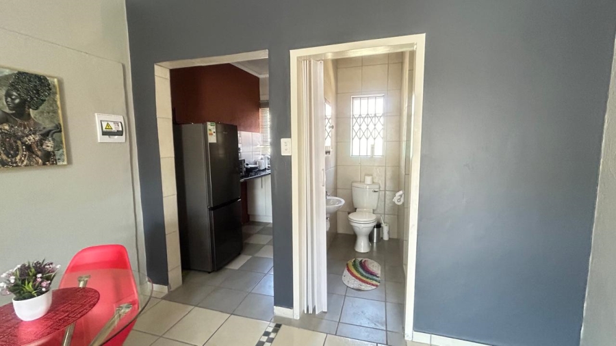 6 Bedroom Property for Sale in Protea Park North West